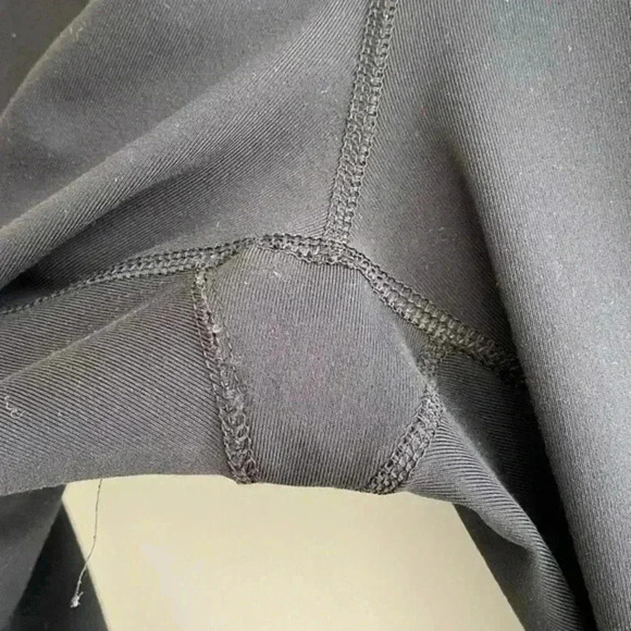 90 Degree by Reflex Black & White Striped Cropped Leggings with Neon Orange Band - Picture 8 of 13